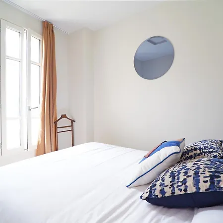 Adèle, Bow-window Vue -appt 04 Appartement