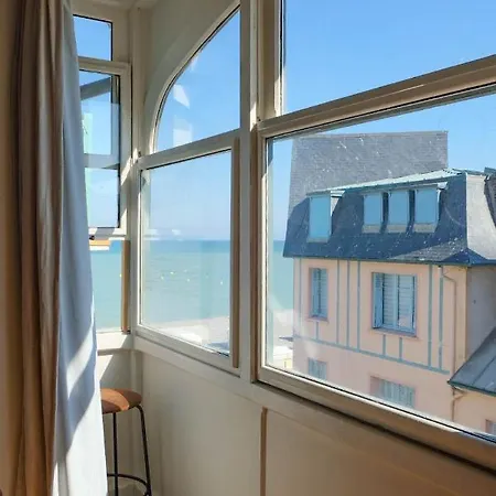 Adele, Bow-window Vue -appt 04 公寓